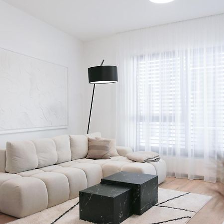 Kesselbauer Bratislava - Luxury Apartment With Free Parking Екстериор снимка